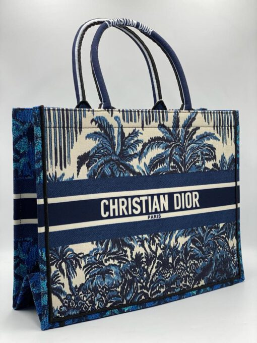 Женская сумка-шоппер Dior тканевая с рисунком синяя 41/32/15 см - фото 1