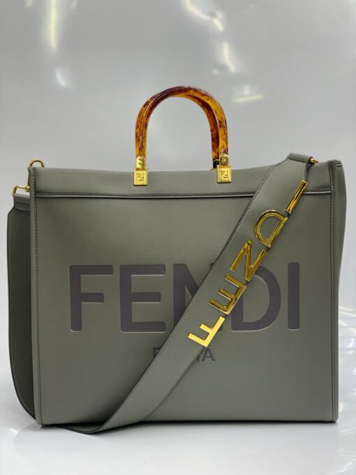 Женская кожаная сумка Fendi 83287 серая 40/34/21 коллекция 2021-2022 - фото 1