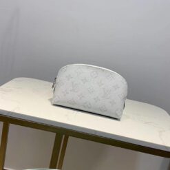 Косметичка Louis Vuitton белая с рисунком-монограммой 17/12 см - фото 10