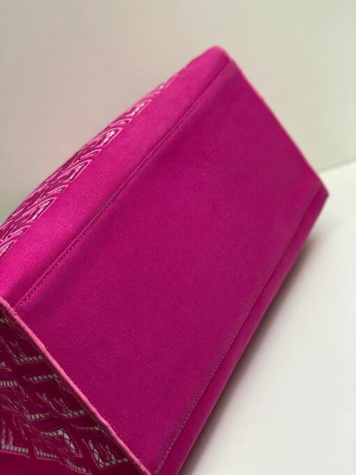 Женская тканевая сумка Fendi 83394 розовая с рисунком-монограммой 38/32/19 см - фото 2
