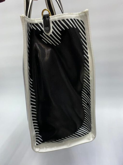 Женская кожаная сумка-тоут Fendi 83769 черная 41/36/18 см - фото 3