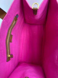 Женская тканевая сумка Fendi 83394 розовая с рисунком-монограммой 38/32/19 см