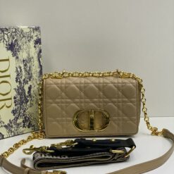 Женская кожаная сумка-клатч Dior со стежкой бежевая 21/13/7 см