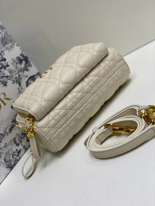 Женская кожаная сумка-клатч Dior со стёжкой белая 19/14/6 см - фото 6