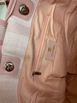 Женская тканевая сумка Shopping Chanel розовая с кожаными ручками 38/32/16 см