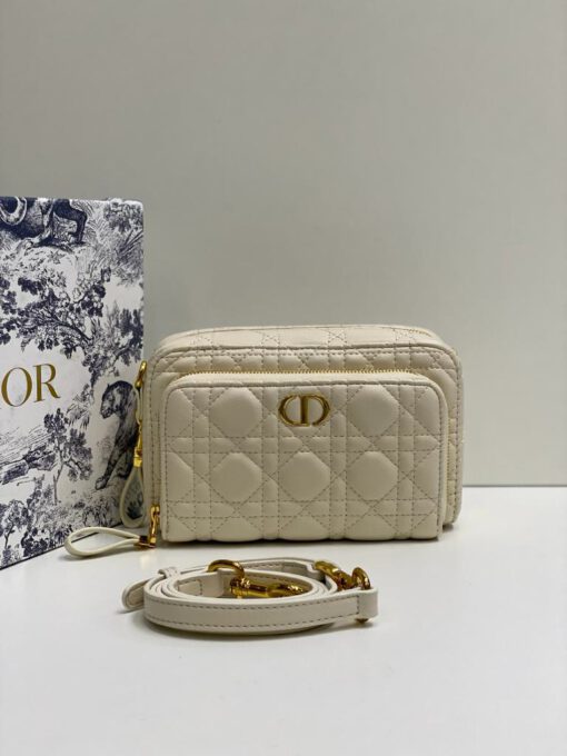 Женская кожаная сумка-клатч Dior со стёжкой белая 19/14/6 см - фото 1