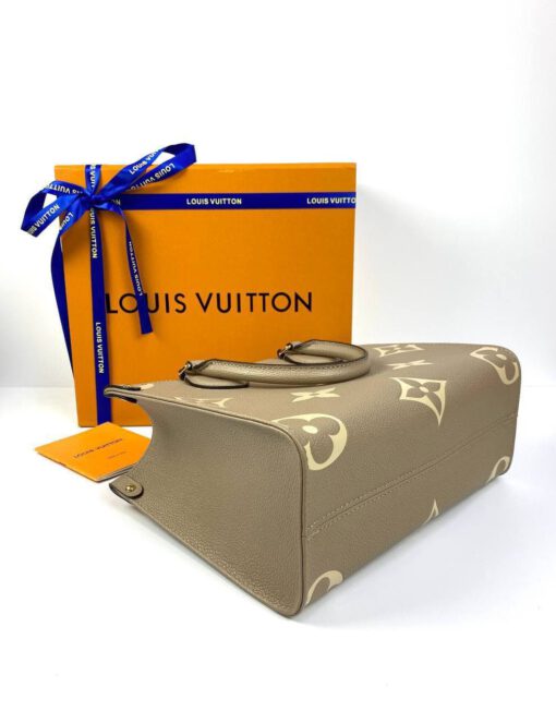 Женская сумка Louis Vuitton Onthego PM 25/19/11 бежевая с рисунком премиум-люкс - фото 3