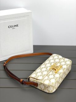 Женская сумочка на плечо Celine Triomphe белая премиум-люкс 20/10/4 см