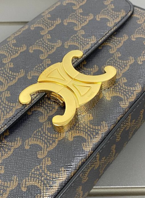 Женская сумочка на плечо Celine Triomphe чёрно-бежевая премиум-люкс 20/10/4 см - фото 4