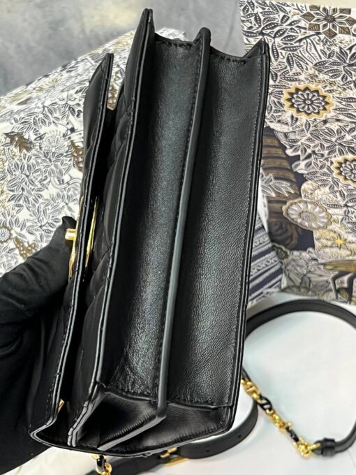 Женская сумка Dior Caro со стёжкой чёрная большого формата 28/17/9 см - фото 8
