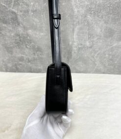 Женская сумочка на плечо Celine Claude Triomphe чёрная премиум-люкс 20/10/4 см