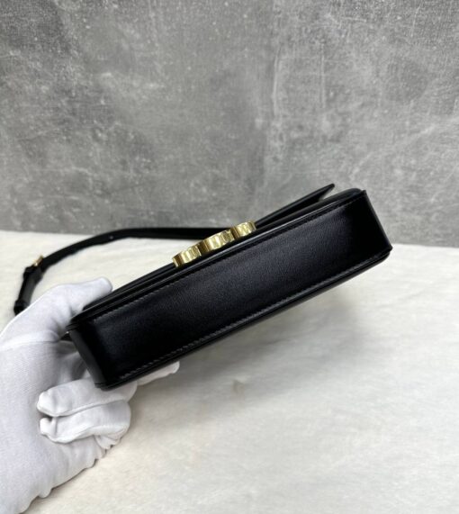Женская сумочка на плечо Celine Claude Triomphe чёрная премиум-люкс 20/10/4 см - фото 2