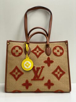 Женская сумка Louis Vuitton бежевая с рисунком 42/32/17 см