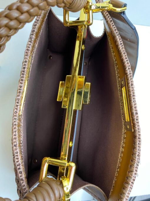 Женская плетёная сумка Fendi 87208 каштановая 33/25/12 см - фото 2