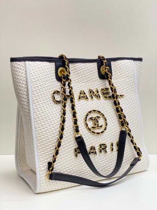Женская тканевая сумка-шоппер Chanel белая с ручками-цепочками 31/30/15 см - фото 4