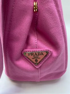Сумка-тоут женская тканевая Prada розовая 28/20 коллекция 2021-2022