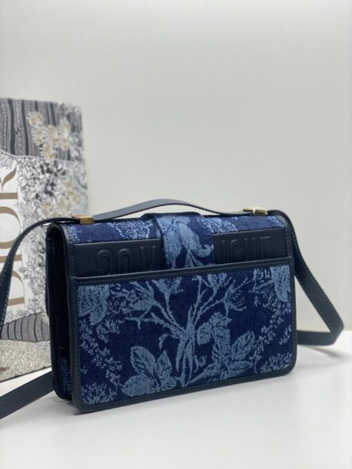 Женская тканевая сумка Dior синяя с цветочным рисунком 24/17/7 см - фото 6