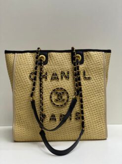 Женская тканевая сумка-шоппер Chanel жёлтая с ручками-цепочками 31/30/15 см