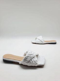 Шлёпанцы женские Bottega Veneta соломенные белые коллекция 2021-2022