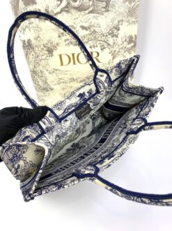 Женская сумка Dior Book Tote среднего формата тканевая с синим рисунком 36,5/28/17,5 см качество премиум-люкс