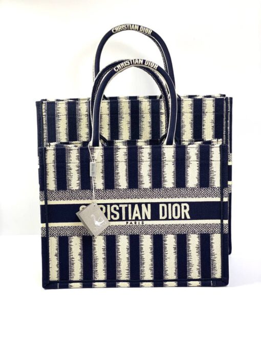 Женская сумка Dior Book Tote среднего формата тканевая полосатая 36,5/28/17,5 см качество премиум-люкс - фото 2