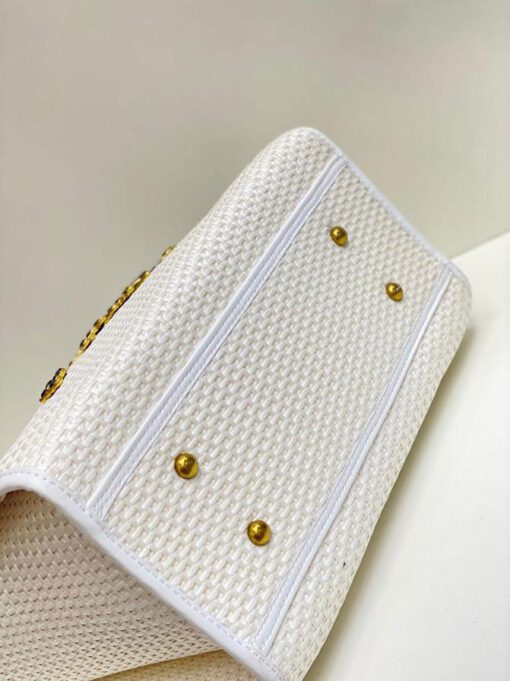 Женская тканевая сумка-шоппер Chanel белая с ручками-цепочками 31/30/15 см - фото 7