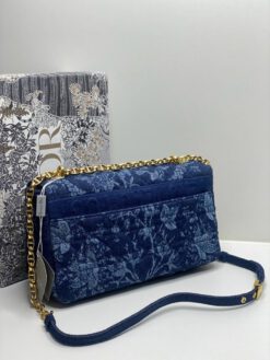 Женская тканевая сумка Dior синяя с цветочным рисунком 28/15/9 см