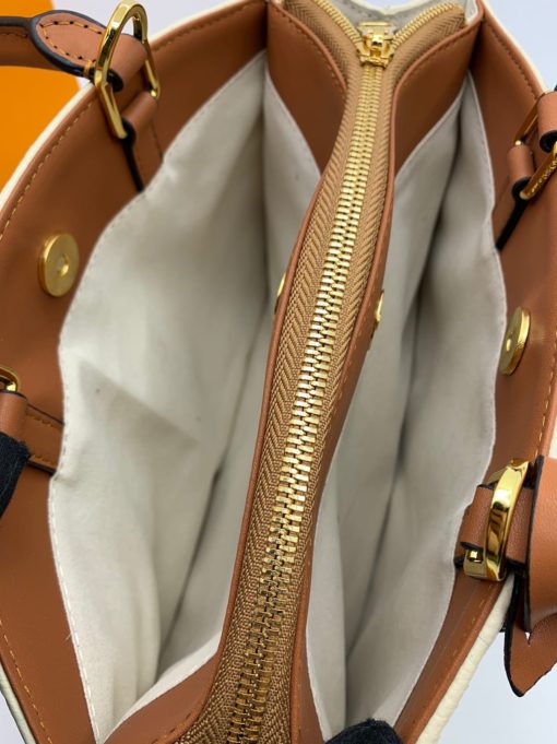 Женская сумка Louis Vuitton 30/23 см бежевая - фото 6
