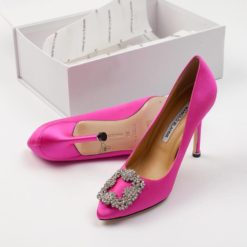 Атласные женские туфли Manolo Blahnik Hangisi 9.5 см каблук розовые