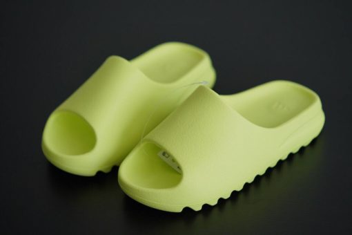 Шлёпанцы Adidas Yeezy Slide GX6138 салатовые - фото 7