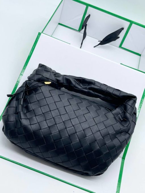 Женская кожаная сумка Bottega Veneta Mini Jodie 29/15 см чёрная - фото 3