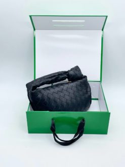 Женская кожаная сумка Bottega Veneta Mini Jodie 29/15 см чёрная