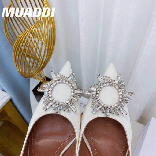 Туфли-босоножки женские кожаные Amina Muaddi M94905 белые премиум-люкс - фото 2