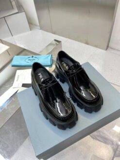 Туфли женские Prada A96572 черные