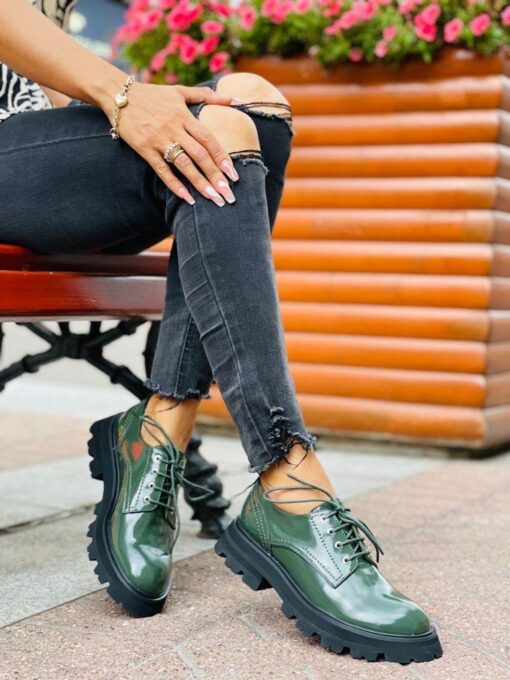 Туфли-дерби женские Alexander McQueen лакированные изумрудные - фото 4