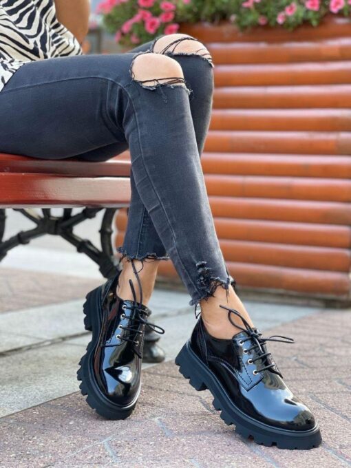 Туфли-дерби женские Alexander McQueen лакированные чёрные - фото 2