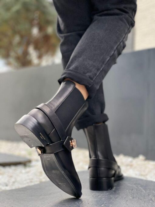 Ботинки осенние женские Givenchy черные A98398 - фото 4