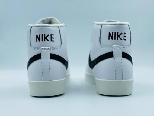 Кроссовки Nike SB Blazer Mid Leather White - фото 2