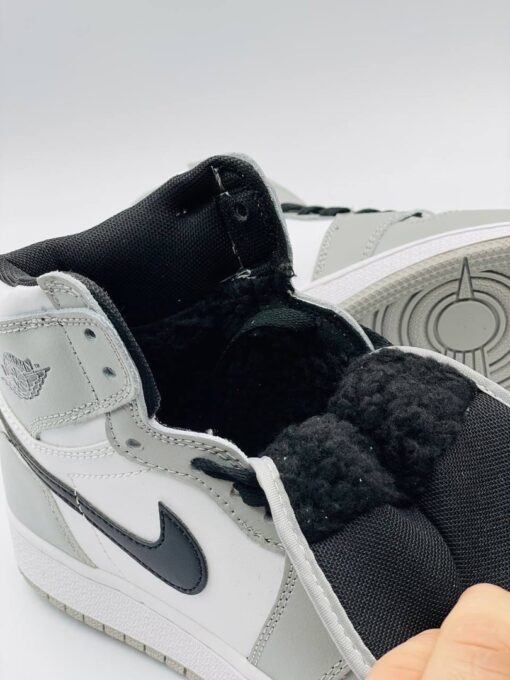 Кроссовки Nike Air Jordan 1 High A100699 зимние с мехом - фото 3