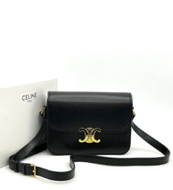 Женская кожаная сумка Celine A100205 Triomphe чёрная 23:16:4 см