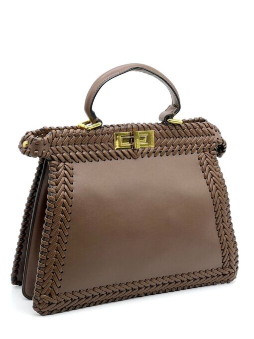 Женская кожаная сумка Fendi A101349 коричневая 33:25:13 см - фото 2
