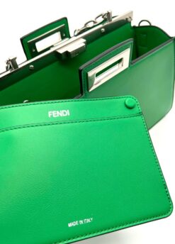 Женская кожаная сумка Fendi A101370 зелёная 33:17:13 см
