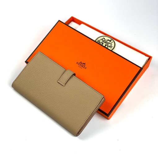 Кожаный бумажник Hermes Premium 17/9 см бежевый - фото 2