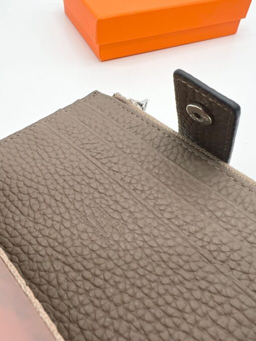Кожаный бумажник Hermes 10/12 см A103062 серый - фото 5