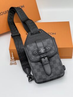 Мужская сумка-кобура Louis Vuitton A104164 из канвы серая 16:14 см - фото 9