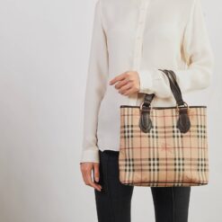 Burberry сумки