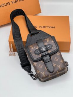 Мужская сумка-кобура Louis Vuitton A104173 из канвы коричневая 16:14 см - фото 12