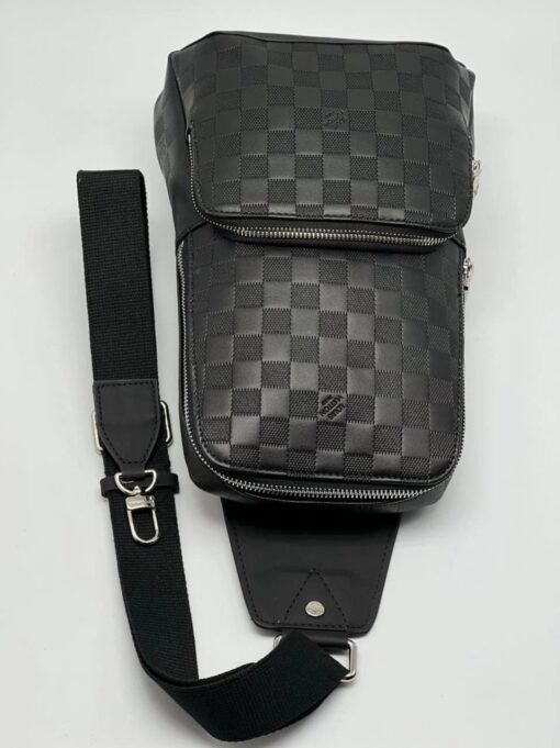 Сумка-слинг Louis Vuitton Avenue A103931 черная 32/20 см - фото 3