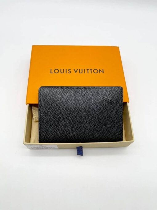 Обложка для паспорта Louis Vuitton A104100 серая 14/10 см - фото 1