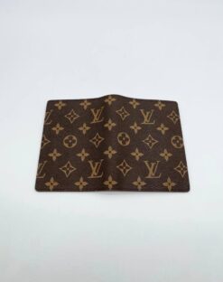 Обложка для паспорта Louis Vuitton A104106 коричневая 14/10 см